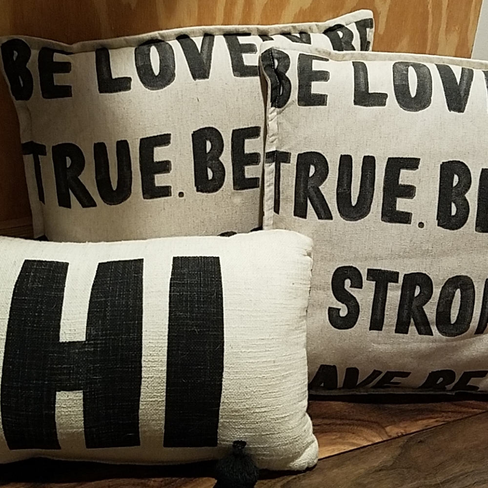 Pillow set